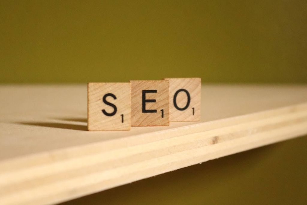 Photo SEO Simplificat: Ghid pentru Reușită în Arad