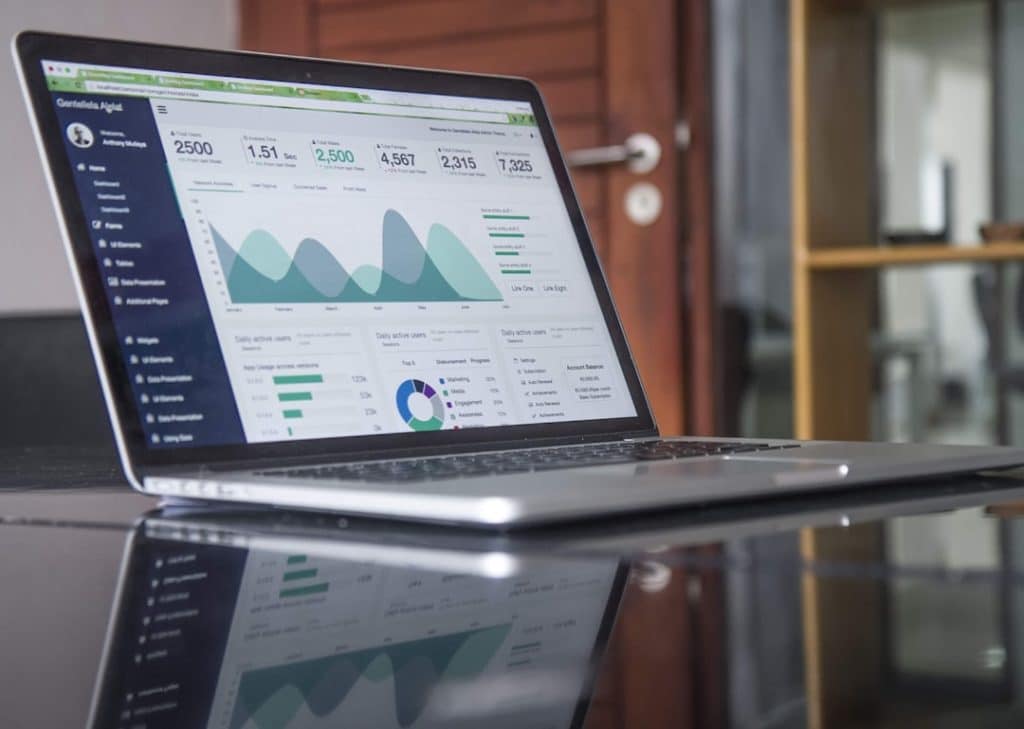 Photo Influencer Marketing: Collaboration, Sales